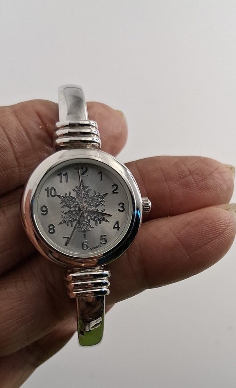Womens Silver Tone Snowflake Dial Hinged Bangle Cuff Bracelet Quartz Watch
